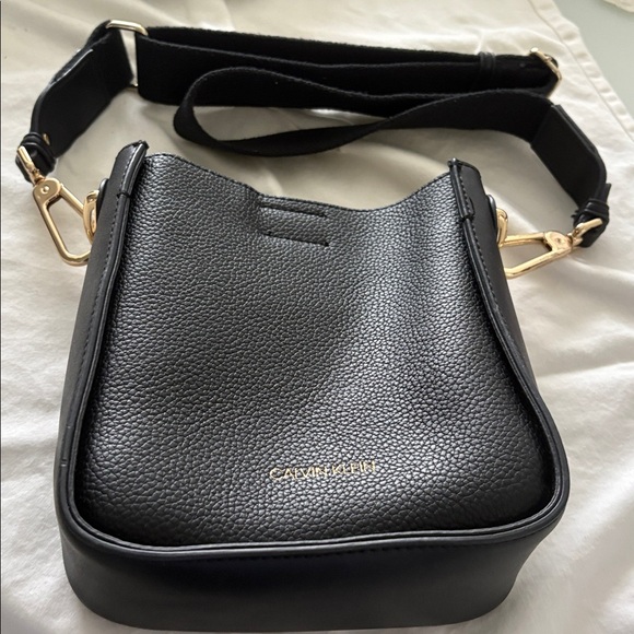 Calvin Klein Black Crossbody Bag - Picture 1 of 9